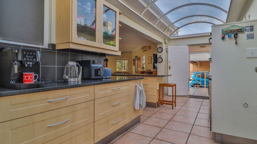3 Bedroom Property for Sale in Pinelands Western Cape